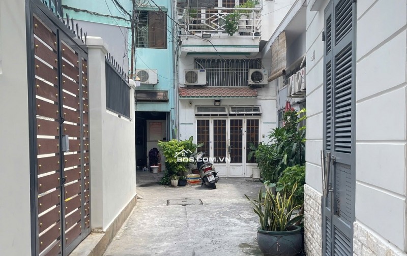 Bán Nhà Hẽm 830/1 LẠC LONG QUÂN 27,5m2- 3TẦNG- 4,55TỶ/TL-P.10 Q.Tân Bình